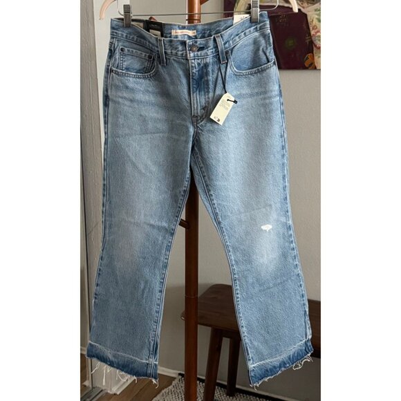 Levi's - Middy Bootcut Women's Jeans in Medium Wash - Picture 3 of 7